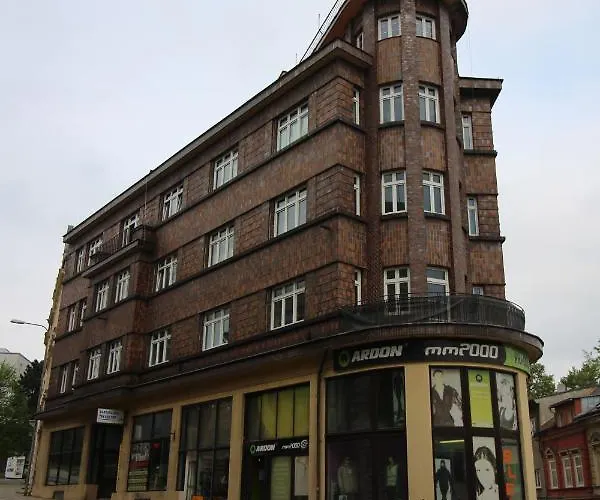 Apartman Prazska アパート