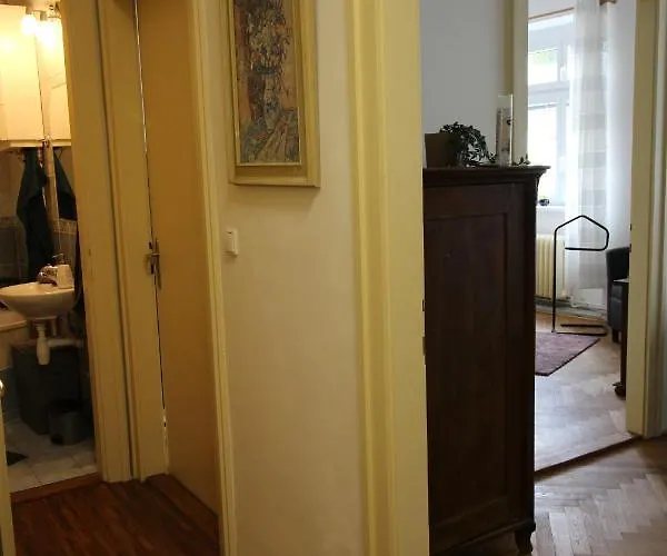 Apartman Prazska アパート